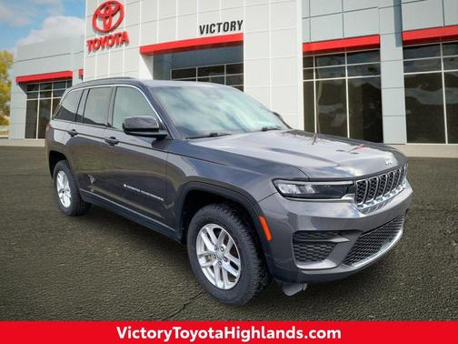 2024 Jeep Grand Cherokee Laredo