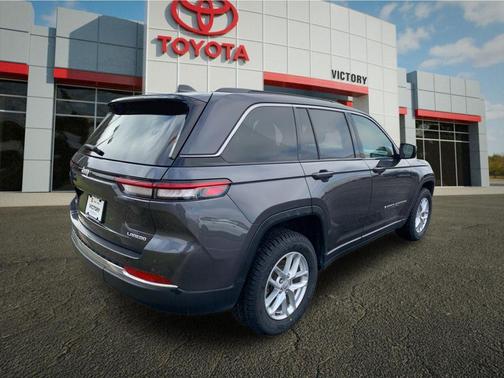 2024 Jeep Grand Cherokee Laredo