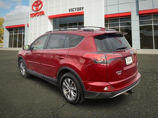 2018 Toyota RAV4 Hybrid XLE