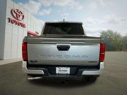 2026 Toyota Tacoma Hybrid TRD Off Road