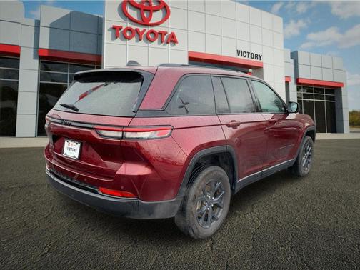 2024 Jeep Grand Cherokee Altitude