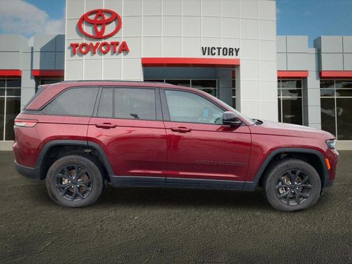 2024 Jeep Grand Cherokee Altitude