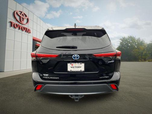 2021 Toyota Highlander Hybrid Limited