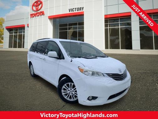 2013 Toyota Sienna XLE