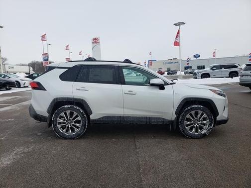 2025 Toyota RAV4 XLE Premium