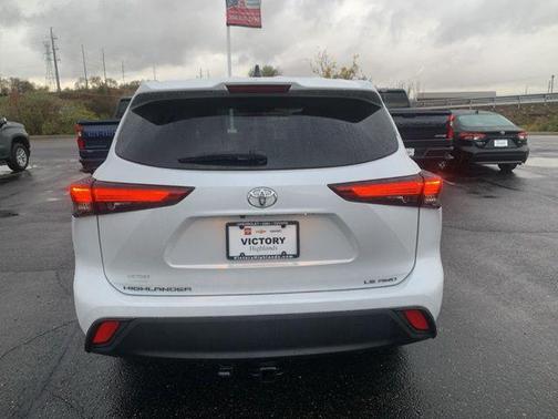 2023 Toyota Highlander LE