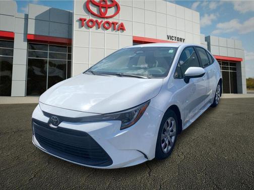 Ice Cap 2024 Toyota Corolla LE