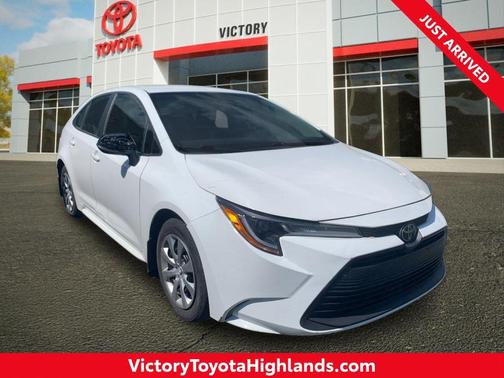 Ice Cap 2024 Toyota Corolla LE