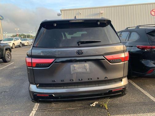 2024 Toyota Sequoia Platinum