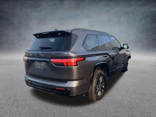 2024 Toyota Sequoia Platinum
