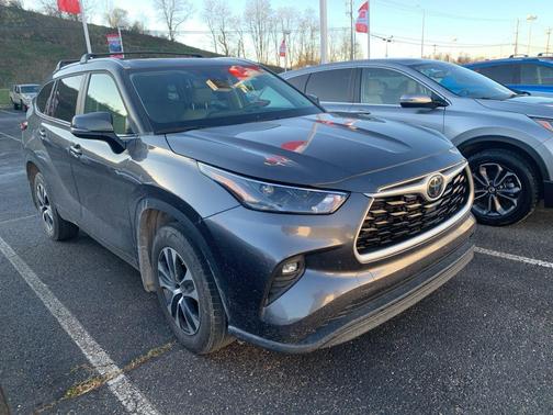 2024 Toyota Highlander XLE