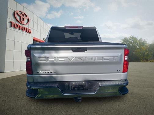 Silver Ice Metallic 2019 Chevrolet Silverado 1500 LT