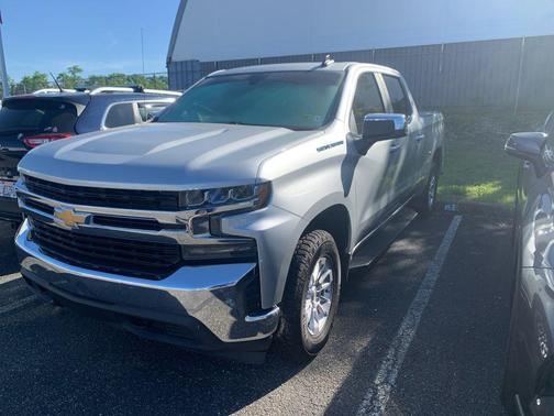 Silver Ice Metallic 2019 Chevrolet Silverado 1500 LT