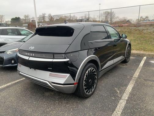 2022 Hyundai IONIQ 5 Limited