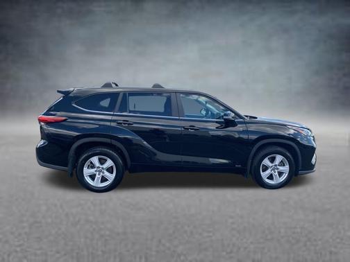 2023 Toyota Highlander Hybrid LE