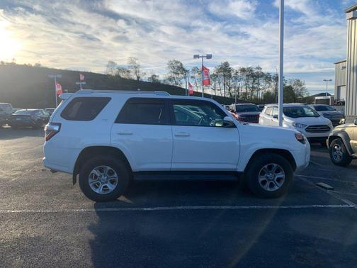 2017 Toyota 4Runner SR5 Premium