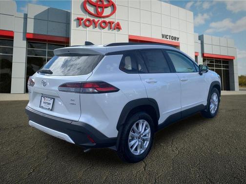 2026 Toyota Corolla Cross LE