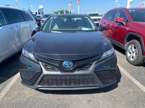 Midnight Black Metallic 2023 Toyota Camry SE