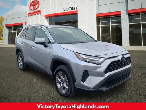 2025 Toyota RAV4 Hybrid XLE