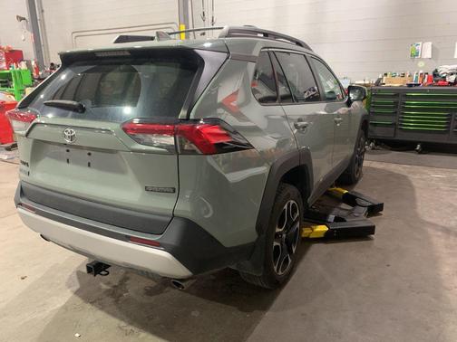 2019 Toyota RAV4 Adventure