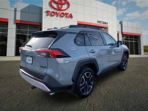 2019 Toyota RAV4 Adventure