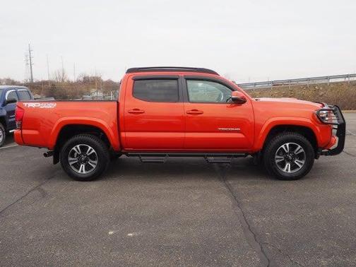 2017 Toyota Tacoma TRD Sport