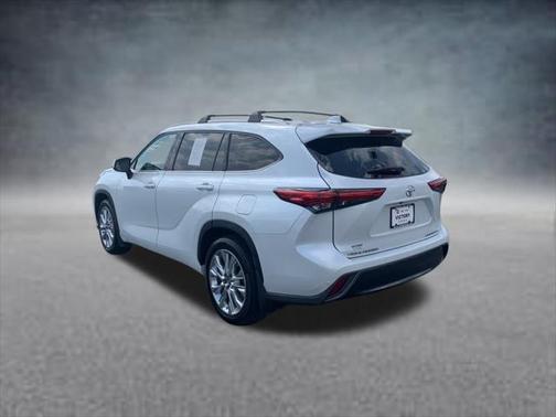 2022 Toyota Highlander Limited