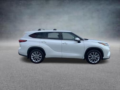 2022 Toyota Highlander Limited