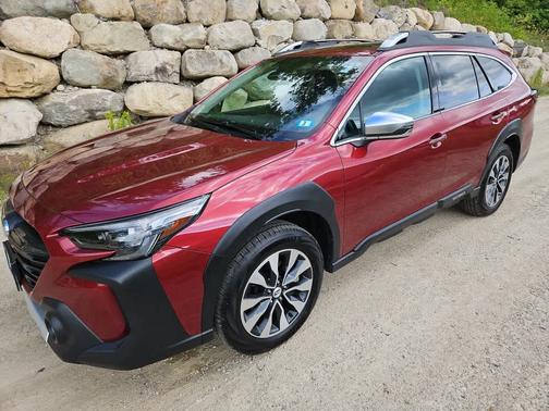 2024 Subaru Outback Touring XT