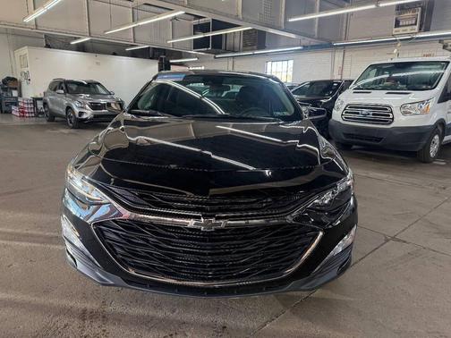 2025 Chevrolet Malibu LT