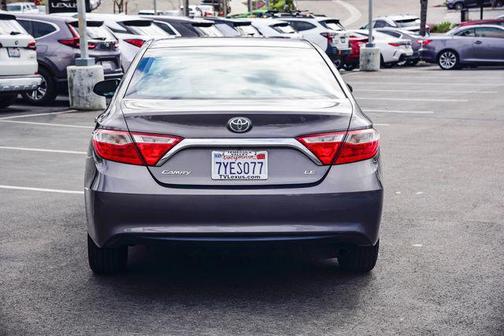 2017 Toyota Camry LE