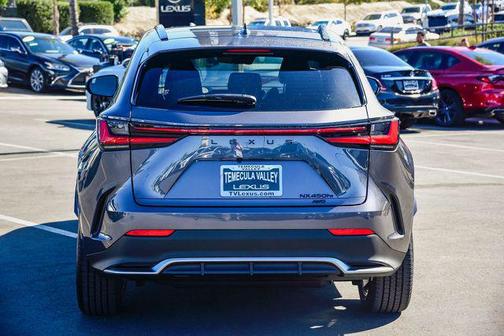 2026 Lexus NX 450h+ NX 450h+ F SPORT Handling