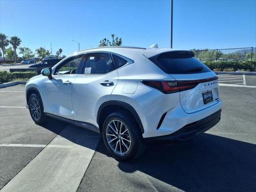 2025 Lexus NX 350h Premium