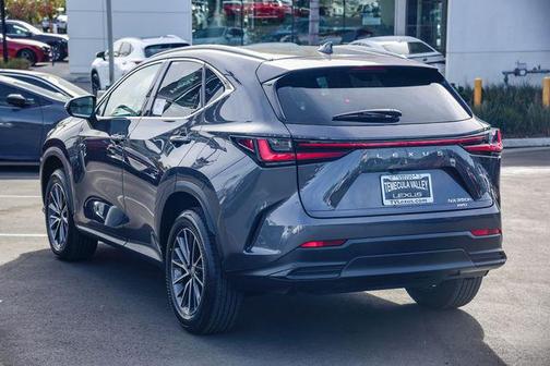 2026 Lexus NX 350h Premium