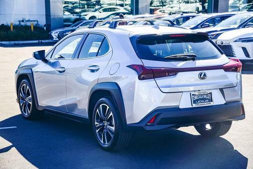 2025 Lexus UX 300h Base