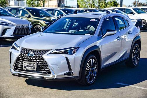2025 Lexus UX 300h Base