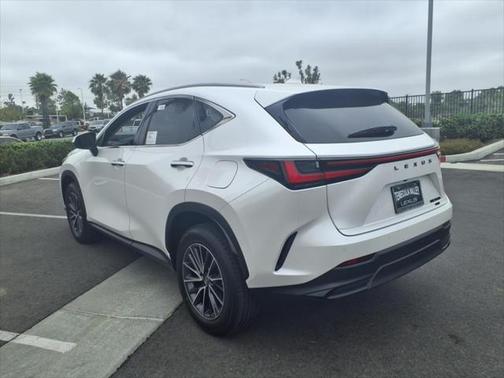 2025 Lexus NX 350h Premium
