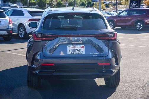 2022 Lexus NX 350h Luxury