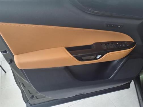 2025 Lexus NX 350h Premium