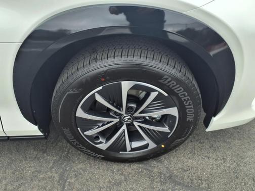 2025 Lexus RZ 300e Base