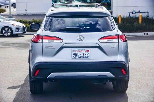 2024 Toyota Corolla Cross LE