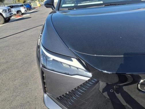 2023 Lexus RZ 450e Luxury