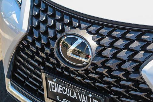 2025 Lexus UX 300h Base