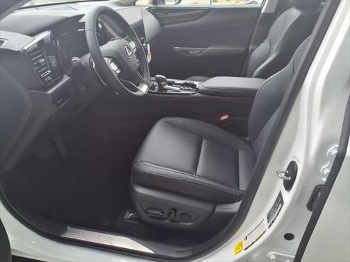2025 Lexus NX 350h Premium