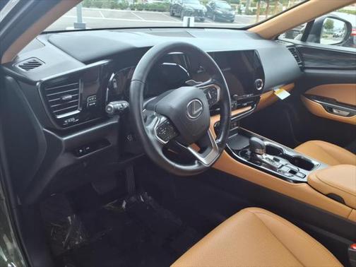 2025 Lexus NX 350h Premium