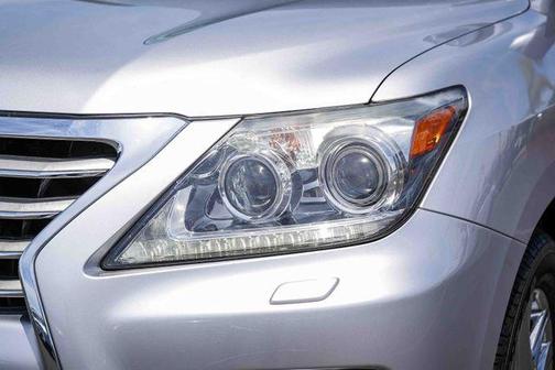 Mercury Metallic 2013 Lexus LX 570 Base