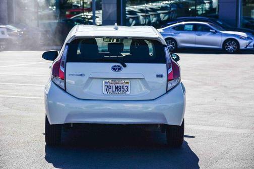 2015 Toyota Prius c One