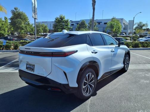 2025 Lexus RZ 300e Premium