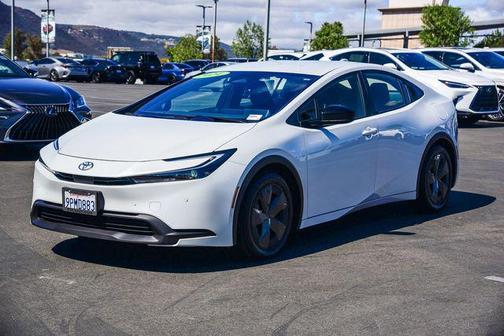2024 Toyota Prius LE