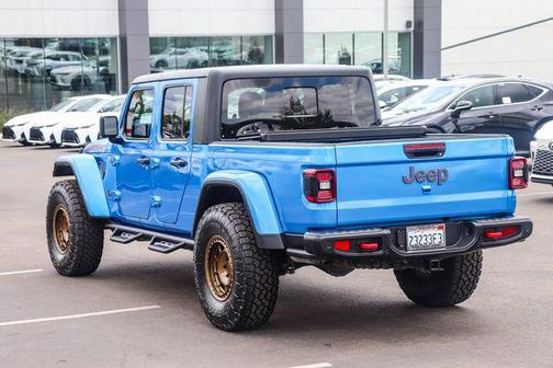 Hydro Blue Pearlcoat 2021 Jeep Gladiator Rubicon